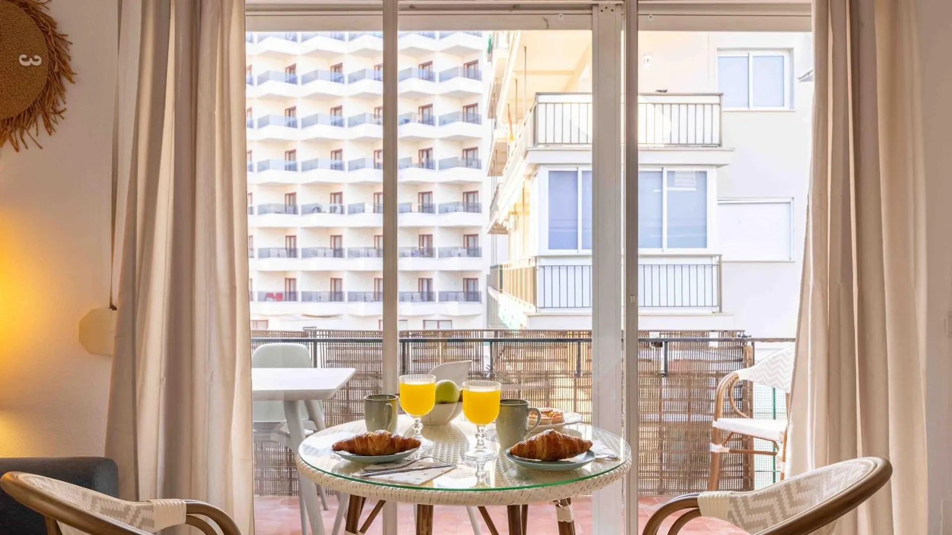 New Boliches Apartment 2Nd Line Beach With Parking Fuengirola