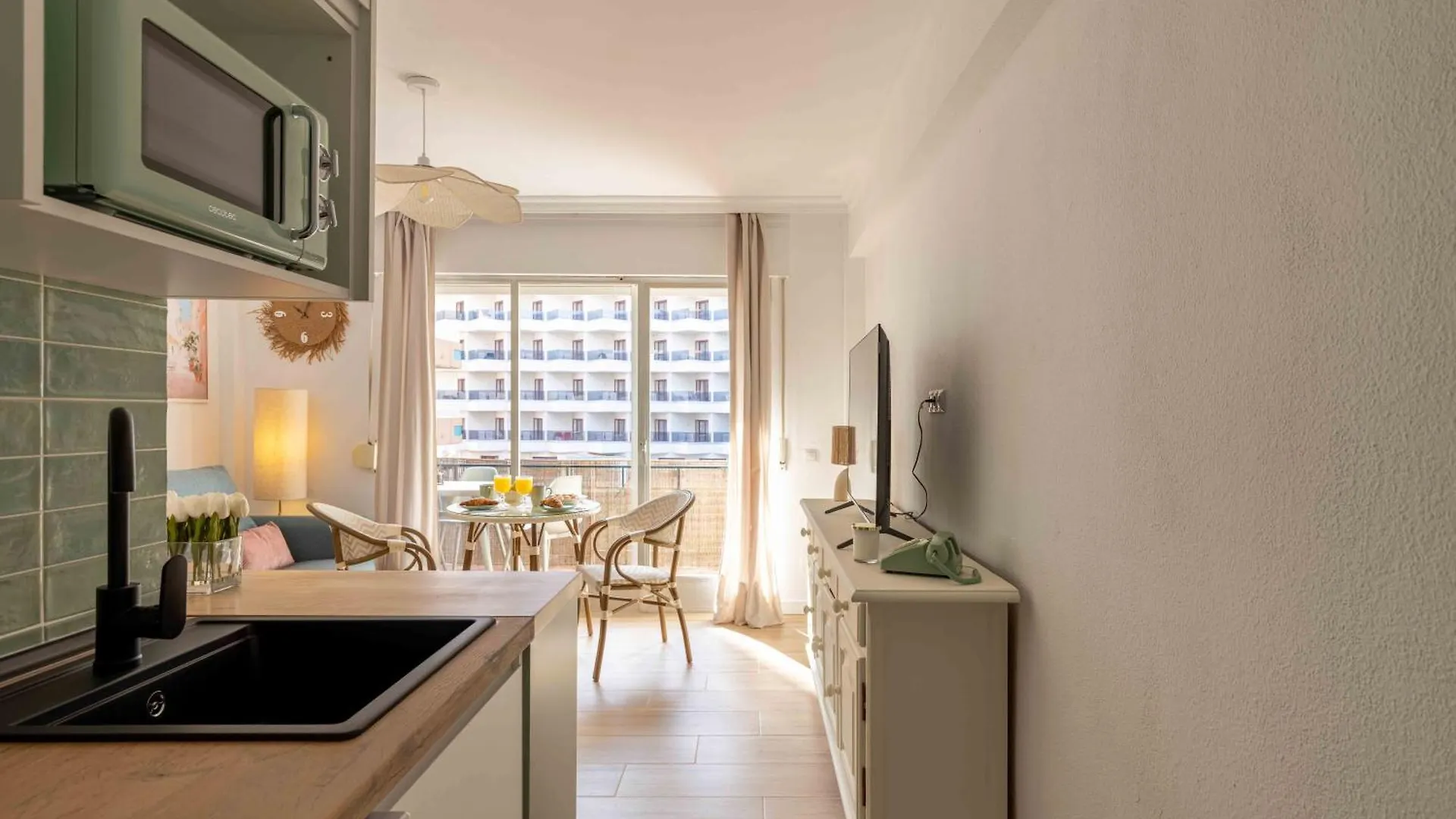 New Boliches Apartment 2Nd Line Beach With Parking Fuengirola