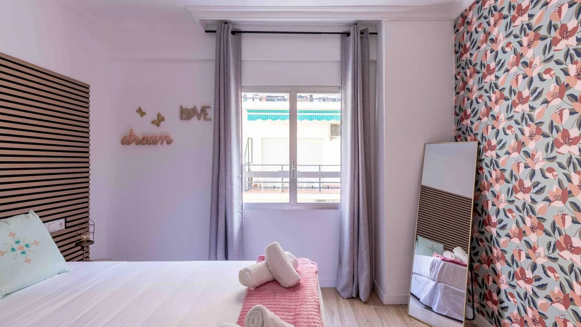 New Boliches Apartment 2Nd Line Beach With Parking Fuengirola